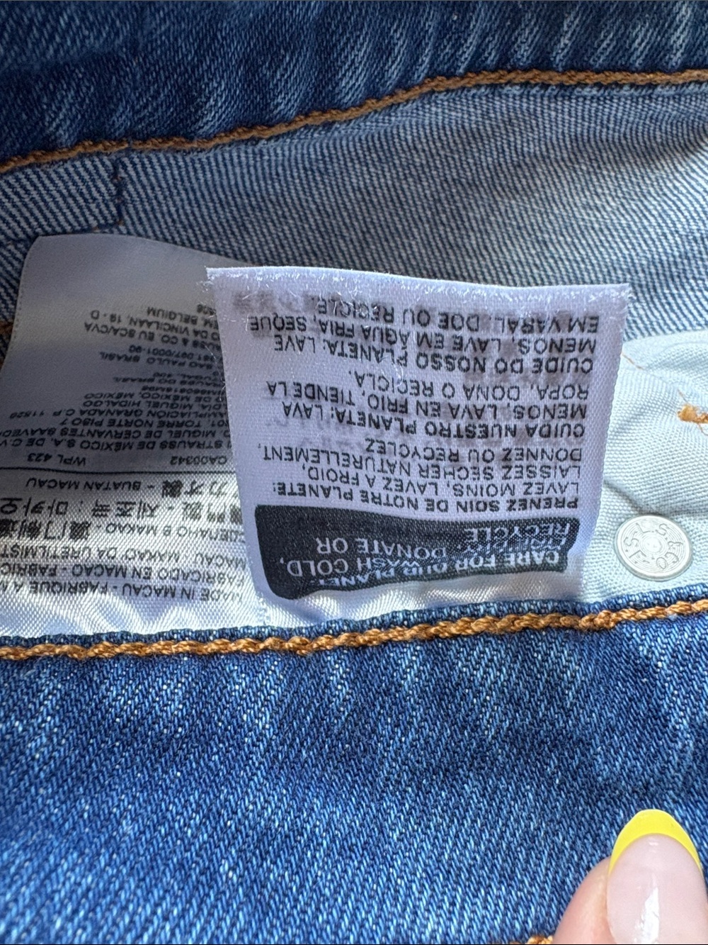 LEVIS 501 Straight Fit Denim Jeans in Medium Blue - Picture 2 of 4